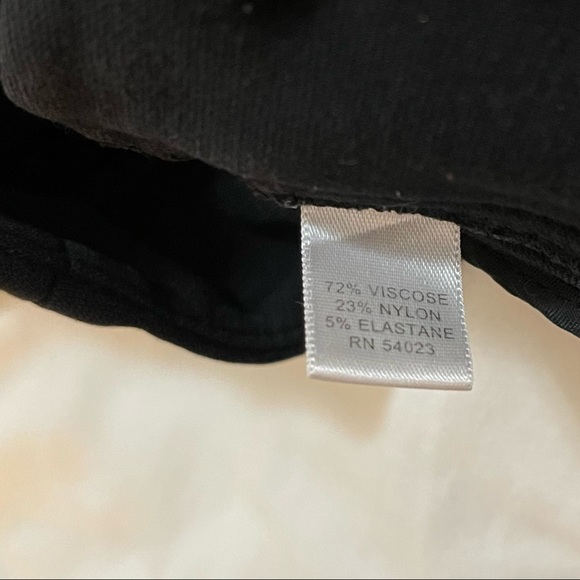 Banana Republic stretch Black pants - Picture 3 of 4